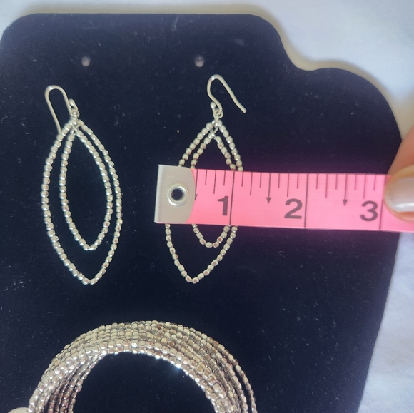 Stella & Dot retired silver Bardot bracelet and dangle earings - Picture 5 of 7